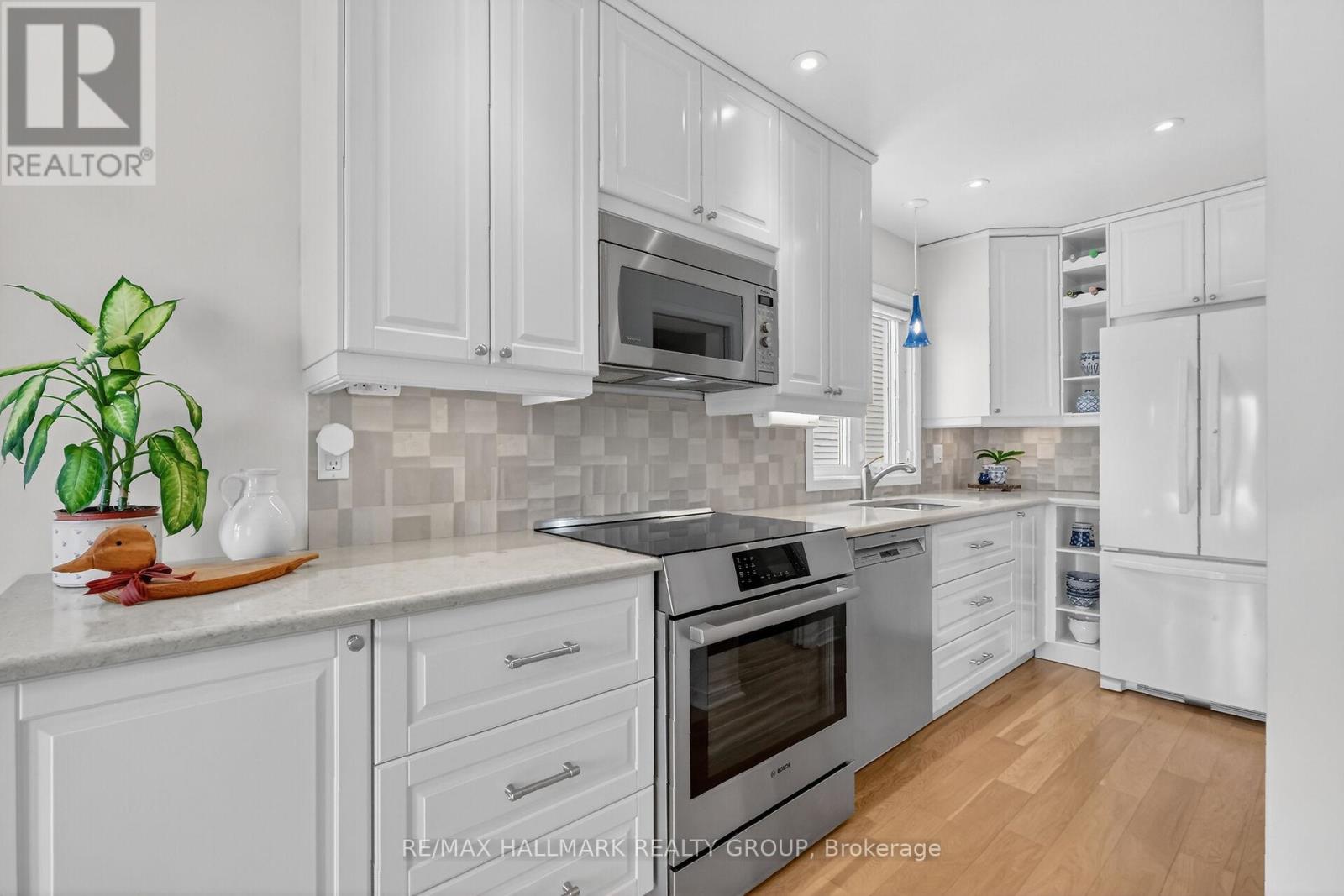 9 Forsyth Lane, Ottawa, Ontario  K2H 9H1 - Photo 25 - X12832612