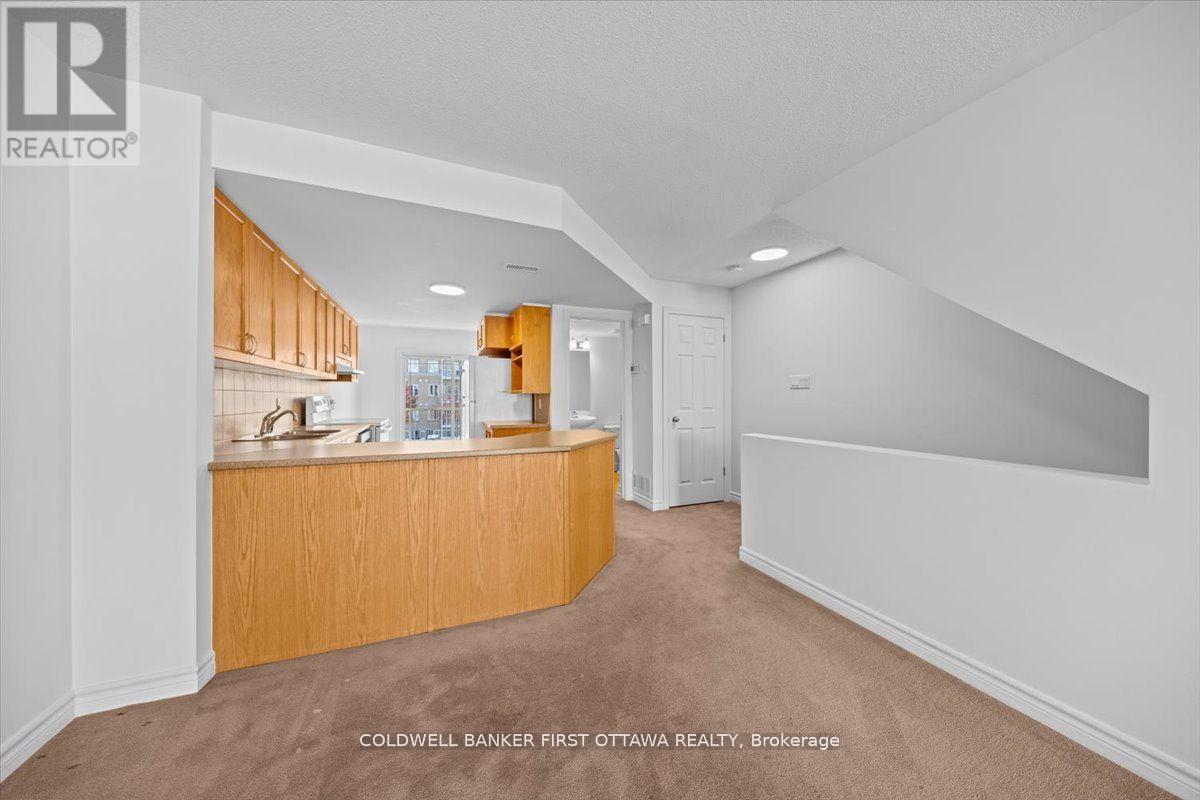 112 Paseo Private, Ottawa, Ontario  K2G 3J5 - Photo 7 - X12832624