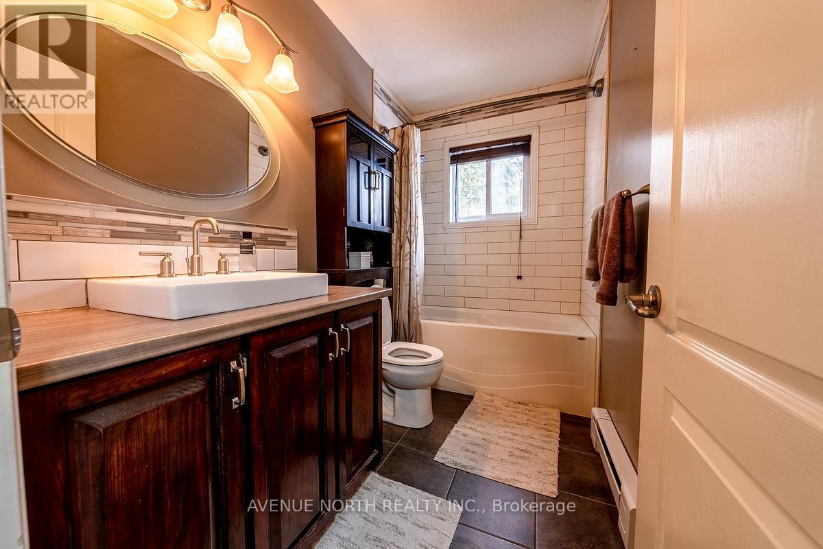 894 Lise Crescent, Clarence-Rockland, Ontario  K4K 1G8 - Photo 7 - X12832666