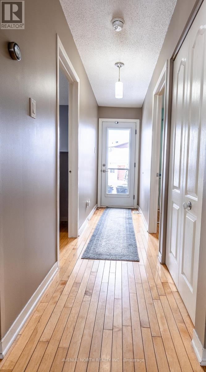 894 Lise Crescent, Clarence-Rockland, Ontario  K4K 1G8 - Photo 9 - X12832666