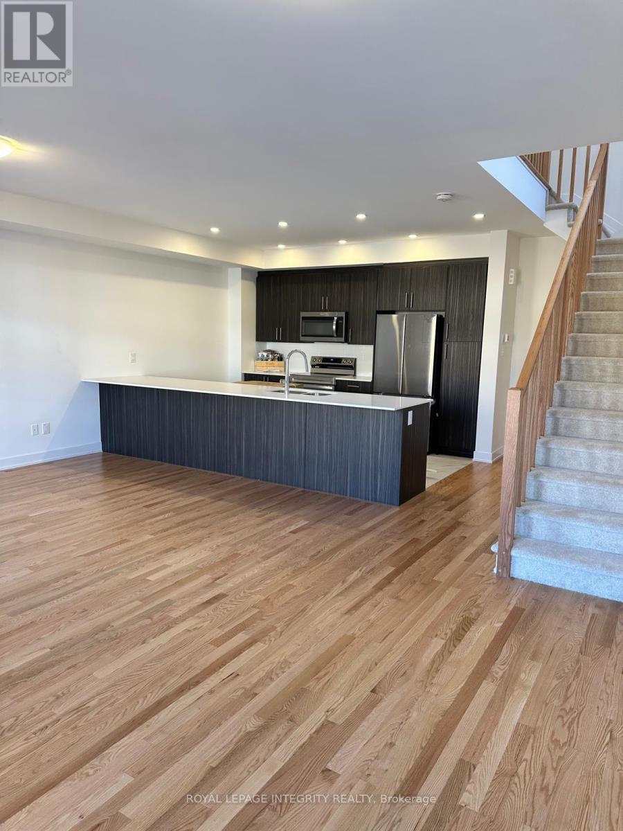 70 Arinto Place, Ottawa, Ontario  K2S 2R8 - Photo 12 - X12832680