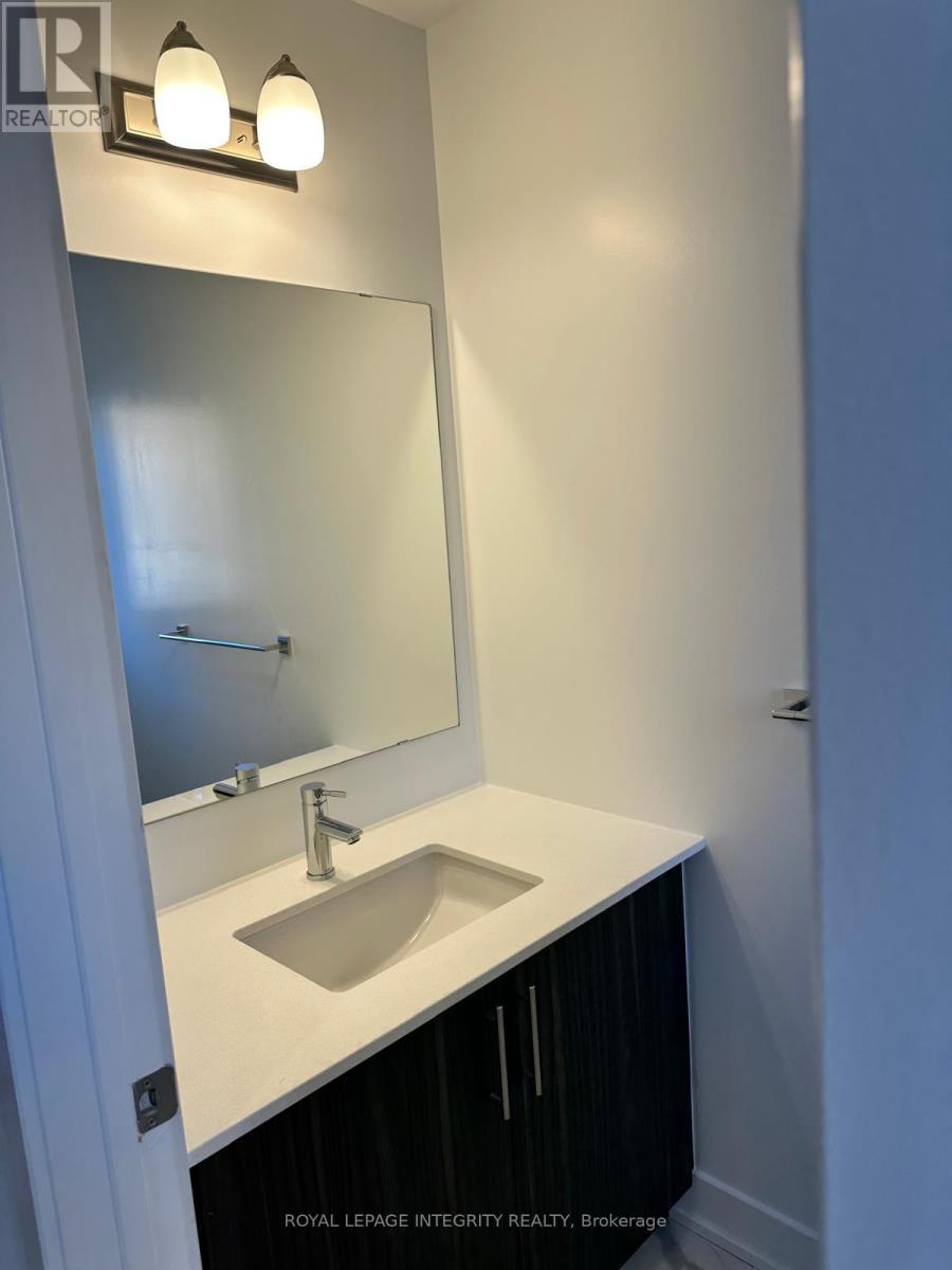 70 Arinto Place, Ottawa, Ontario  K2S 2R8 - Photo 3 - X12832680