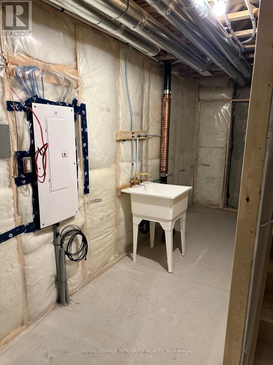 70 Arinto Place, Ottawa, Ontario  K2S 2R8 - Photo 7 - X12832680