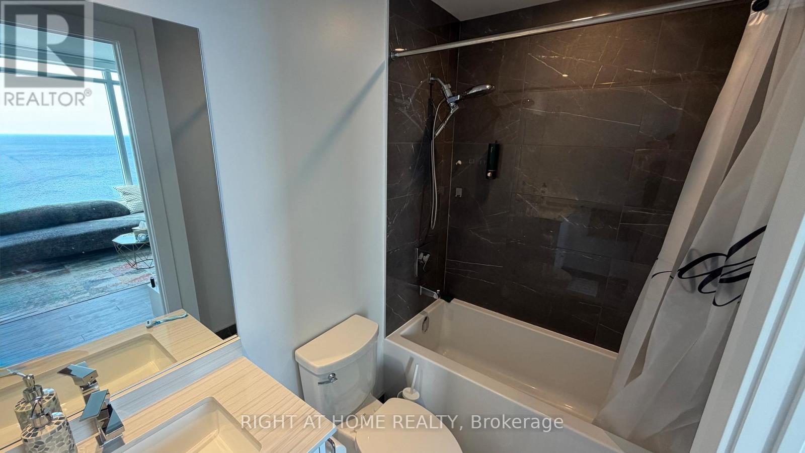 4009 - 1926 Lake Shore Boulevard W, Toronto, Ontario  M6S 0B1 - Photo 20 - W12821804