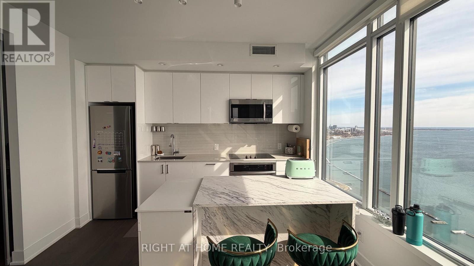 4009 - 1926 Lake Shore Boulevard W, Toronto, Ontario  M6S 0B1 - Photo 7 - W12821804