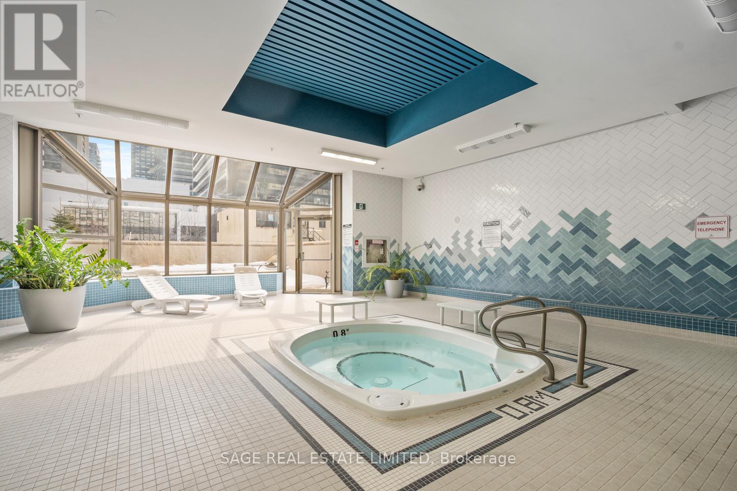 304 - 30 Greenfield Avenue, Toronto, Ontario  M2N 6N3 - Photo 35 - C12832586