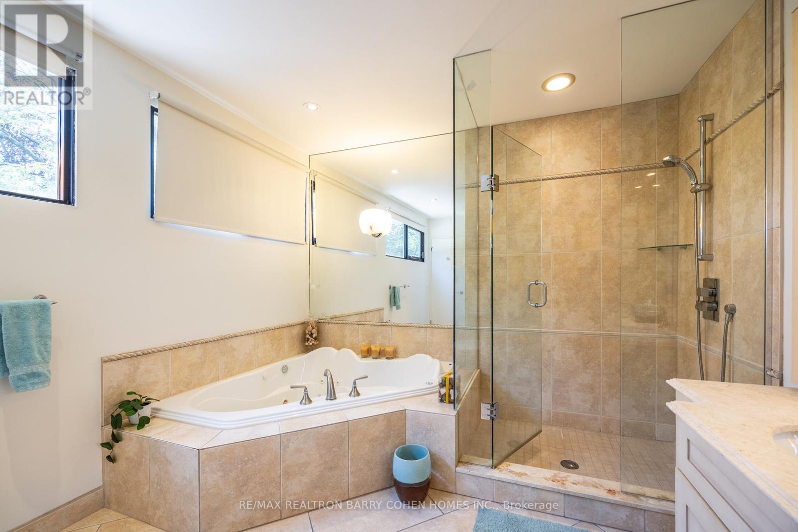 10 Penwood Crescent, Toronto, Ontario  M3B 2B9 - Photo 32 - C12832596