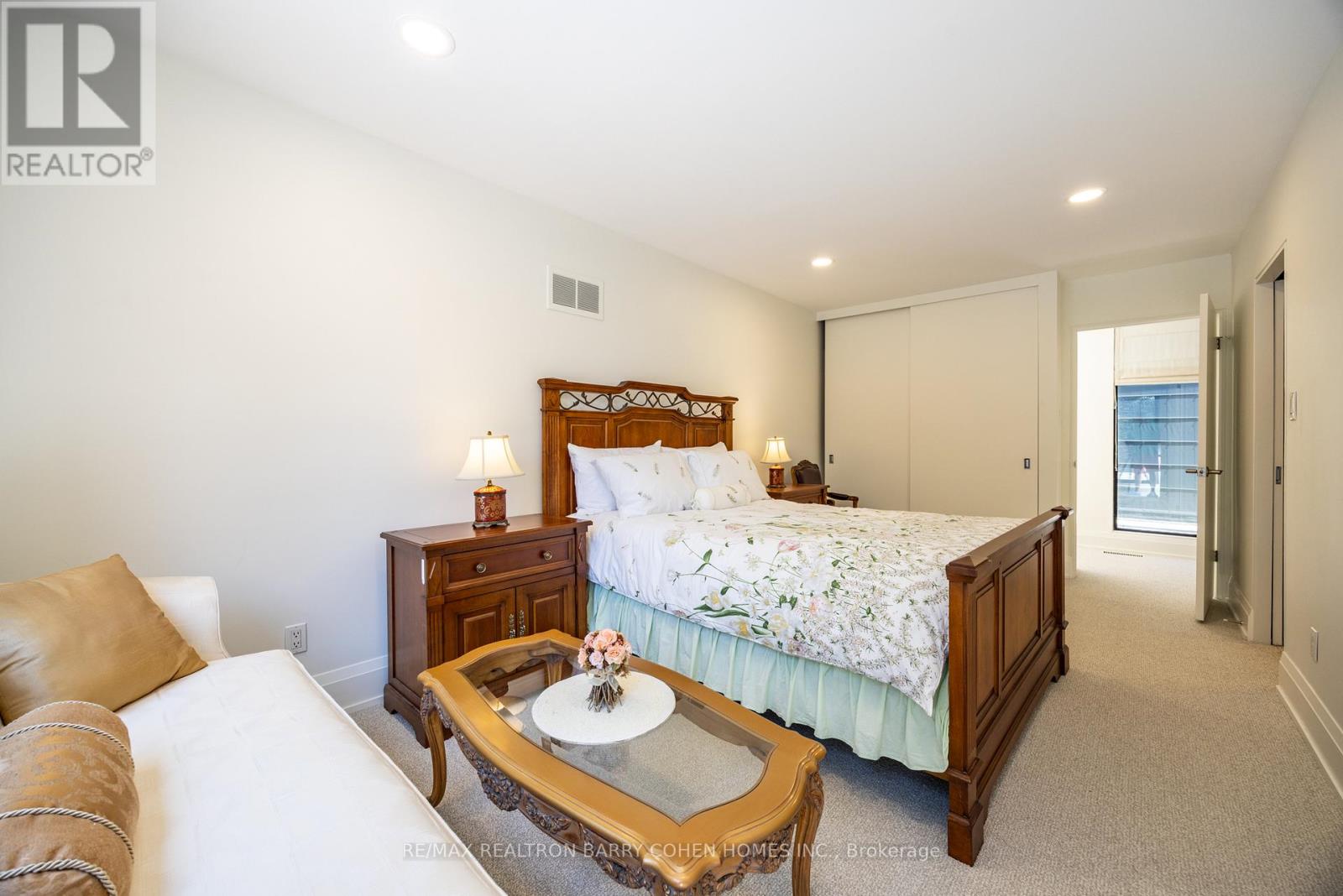 10 Penwood Crescent, Toronto, Ontario  M3B 2B9 - Photo 37 - C12832596