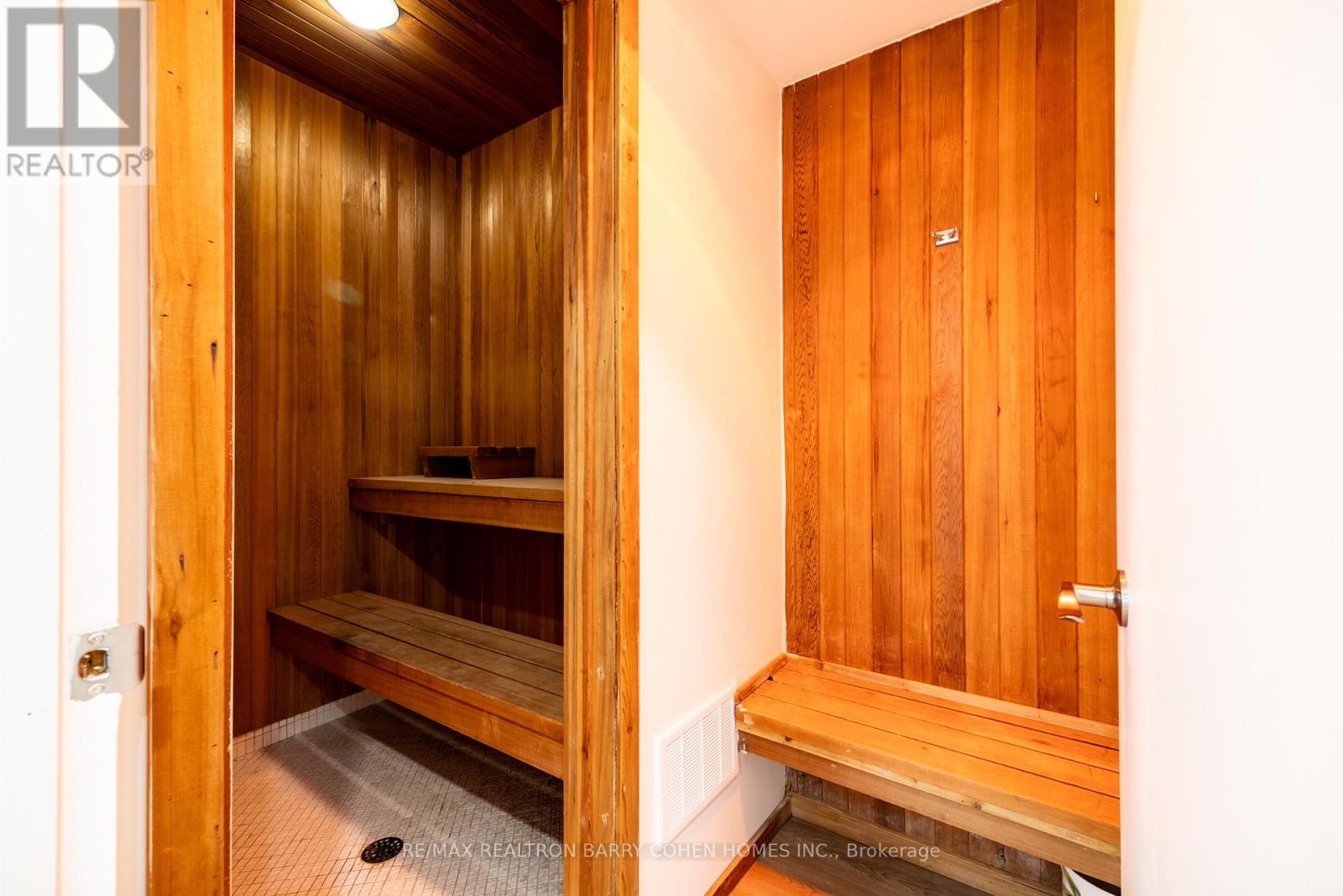 10 Penwood Crescent, Toronto, Ontario  M3B 2B9 - Photo 43 - C12832596