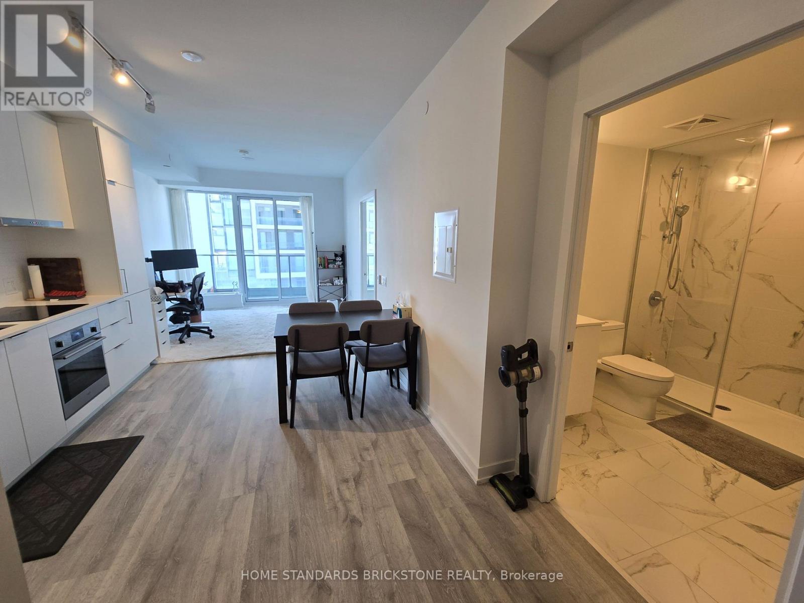 N1306 - 7 Golden Lion Heights, Toronto, Ontario  M2M 0C1 - Photo 3 - C12832634