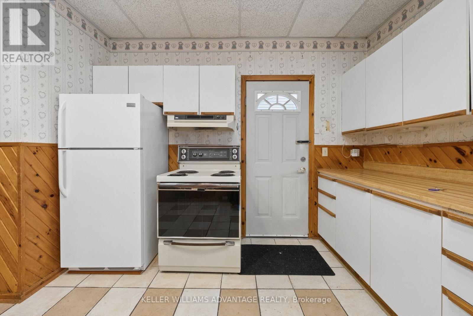 132 Ivy Avenue, Toronto, Ontario  M4L 2H7 - Photo 13 - E12832684