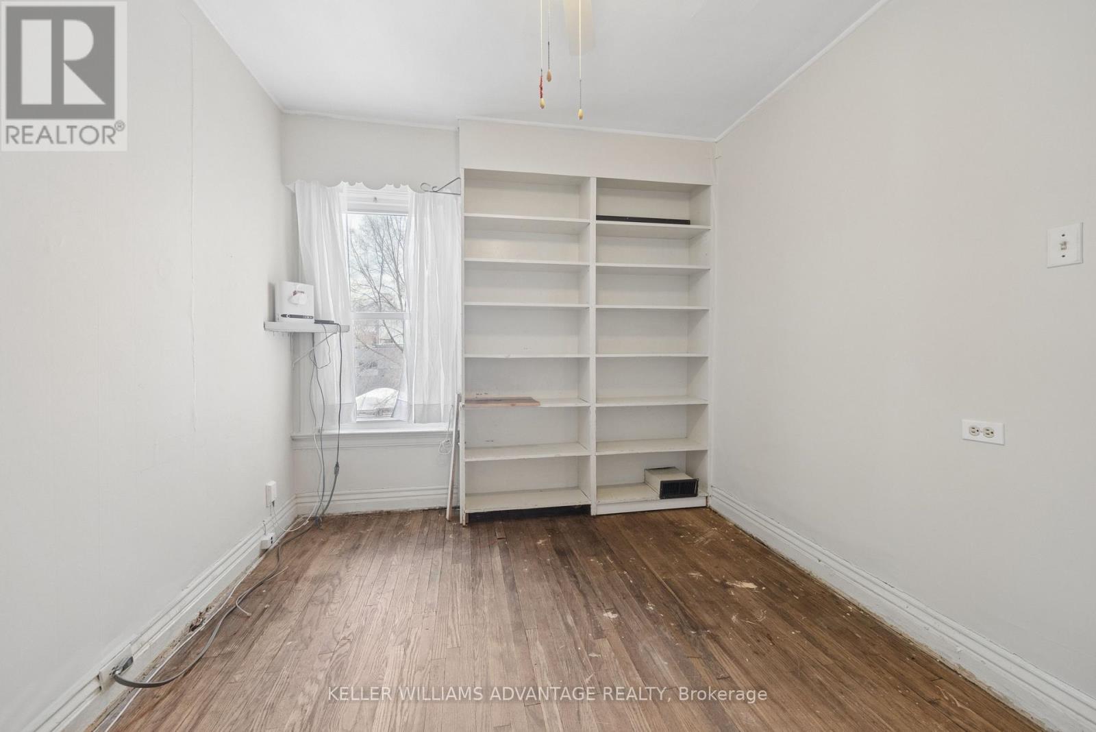 132 Ivy Avenue, Toronto, Ontario  M4L 2H7 - Photo 17 - E12832684