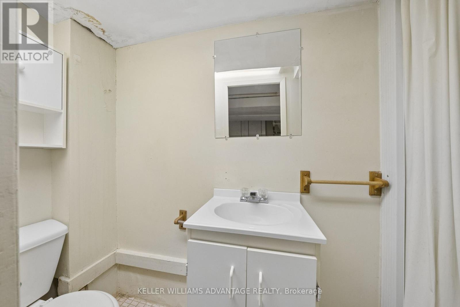 132 Ivy Avenue, Toronto, Ontario  M4L 2H7 - Photo 26 - E12832684