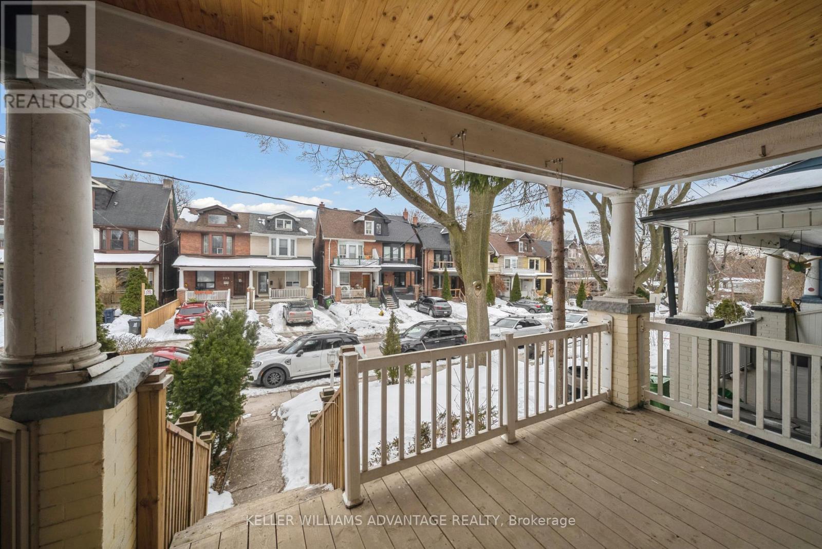 132 Ivy Avenue, Toronto, Ontario  M4L 2H7 - Photo 3 - E12832684