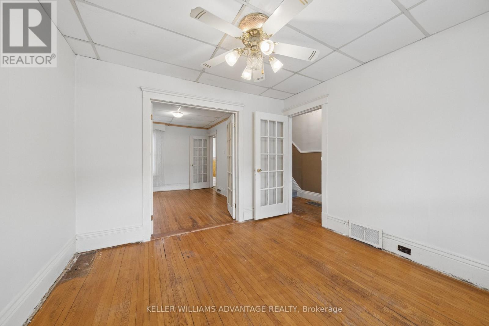 132 Ivy Avenue, Toronto, Ontario  M4L 2H7 - Photo 7 - E12832684