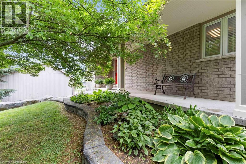 221 Old Onondaga Road E, Brantford, Ontario  N3T 5L4 - Photo 5 - 40806501