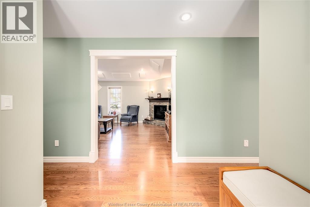 1540 Sprucewood Avenue, Lasalle, Ontario  N9J 1X4 - Photo 5 - 26004089