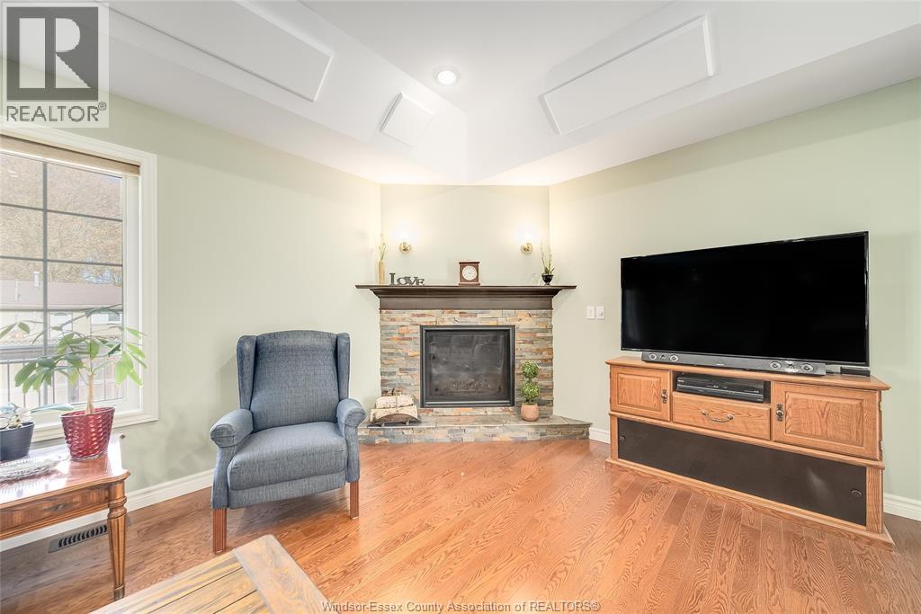 1540 Sprucewood Avenue, Lasalle, Ontario  N9J 1X4 - Photo 8 - 26004089