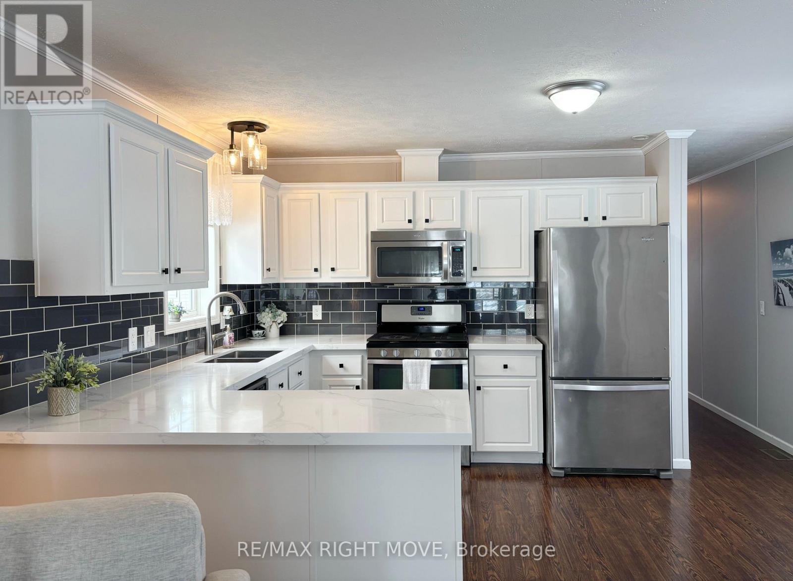 1298 Hilltop Road, Severn, Ontario  L3V 0V1 - Photo 6 - S12832638