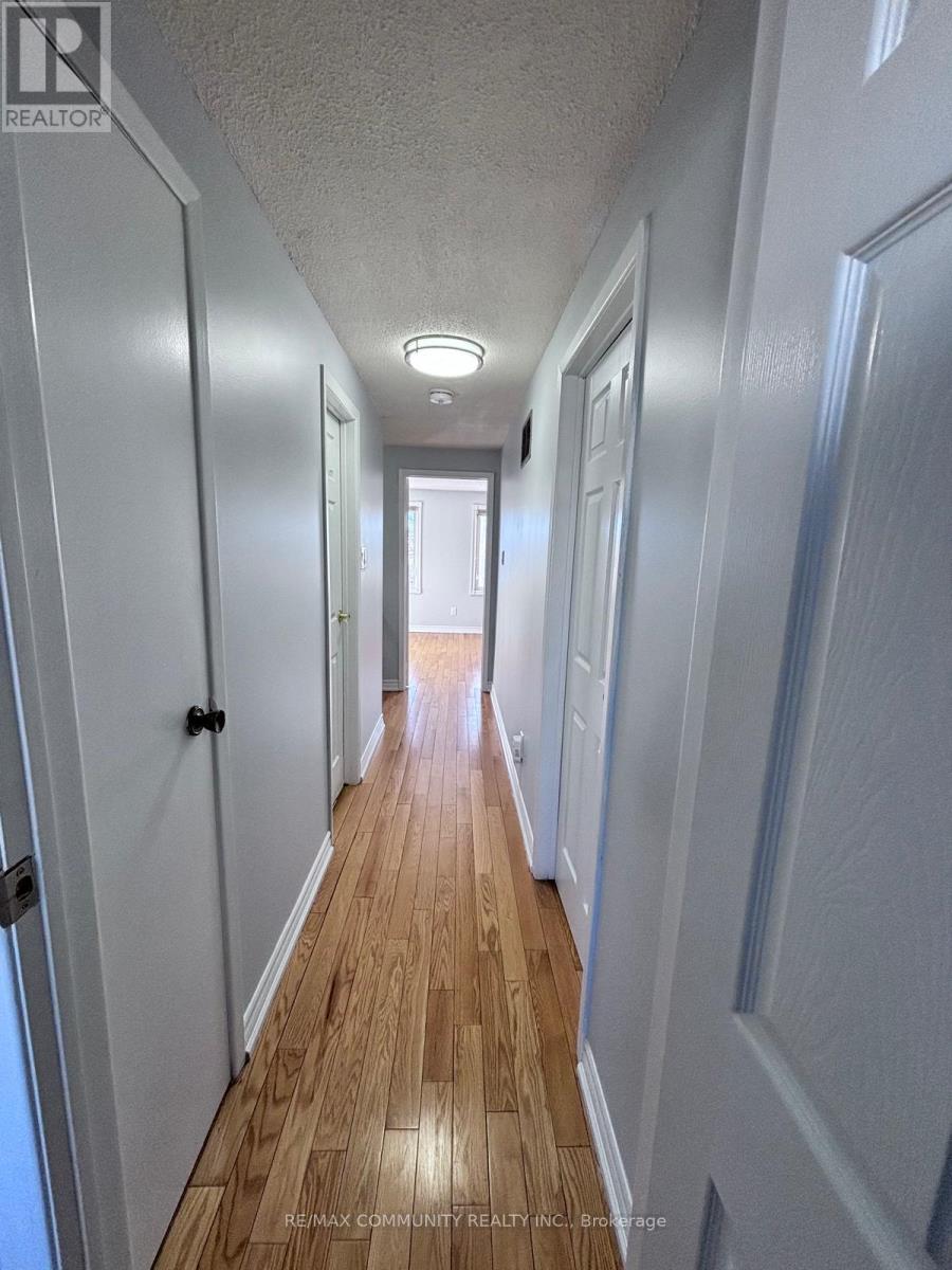 Main & 2nd Floor - 16 Fieldside Drive, Toronto, Ontario  M1V 3C5 - Photo 23 - E12783020