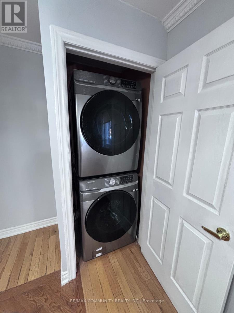 Main & 2nd Floor - 16 Fieldside Drive, Toronto, Ontario  M1V 3C5 - Photo 14 - E12783020