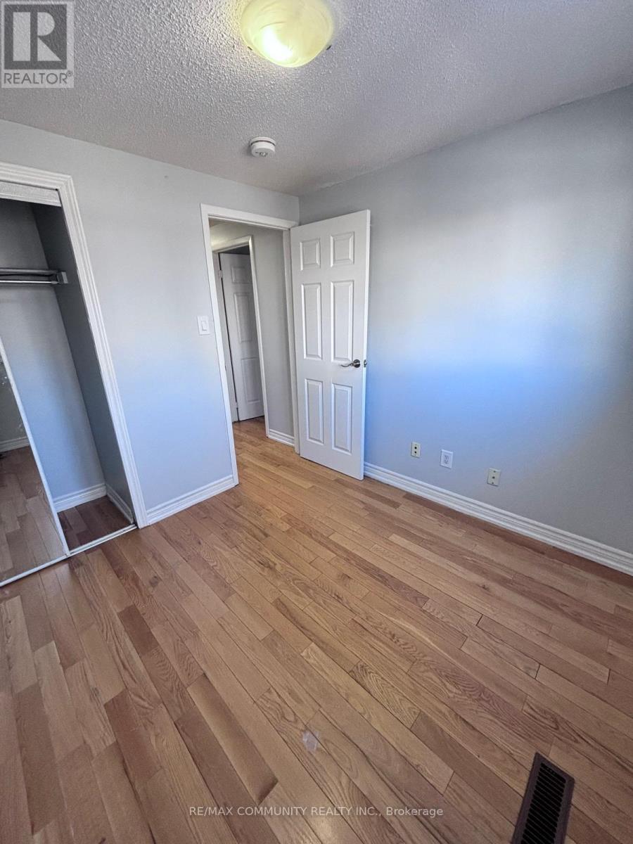 Main & 2nd Floor - 16 Fieldside Drive, Toronto, Ontario  M1V 3C5 - Photo 20 - E12783020