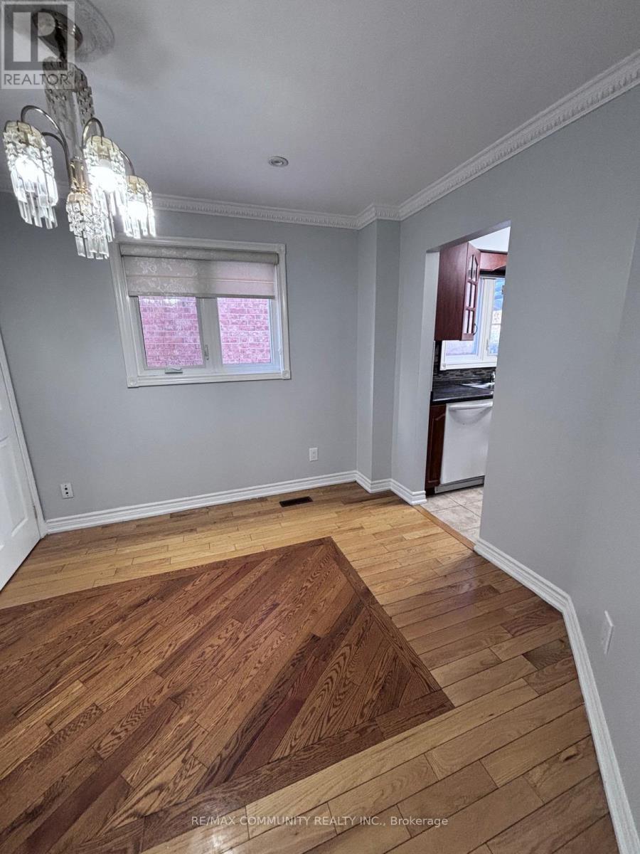 Main & 2nd Floor - 16 Fieldside Drive, Toronto, Ontario  M1V 3C5 - Photo 15 - E12783020