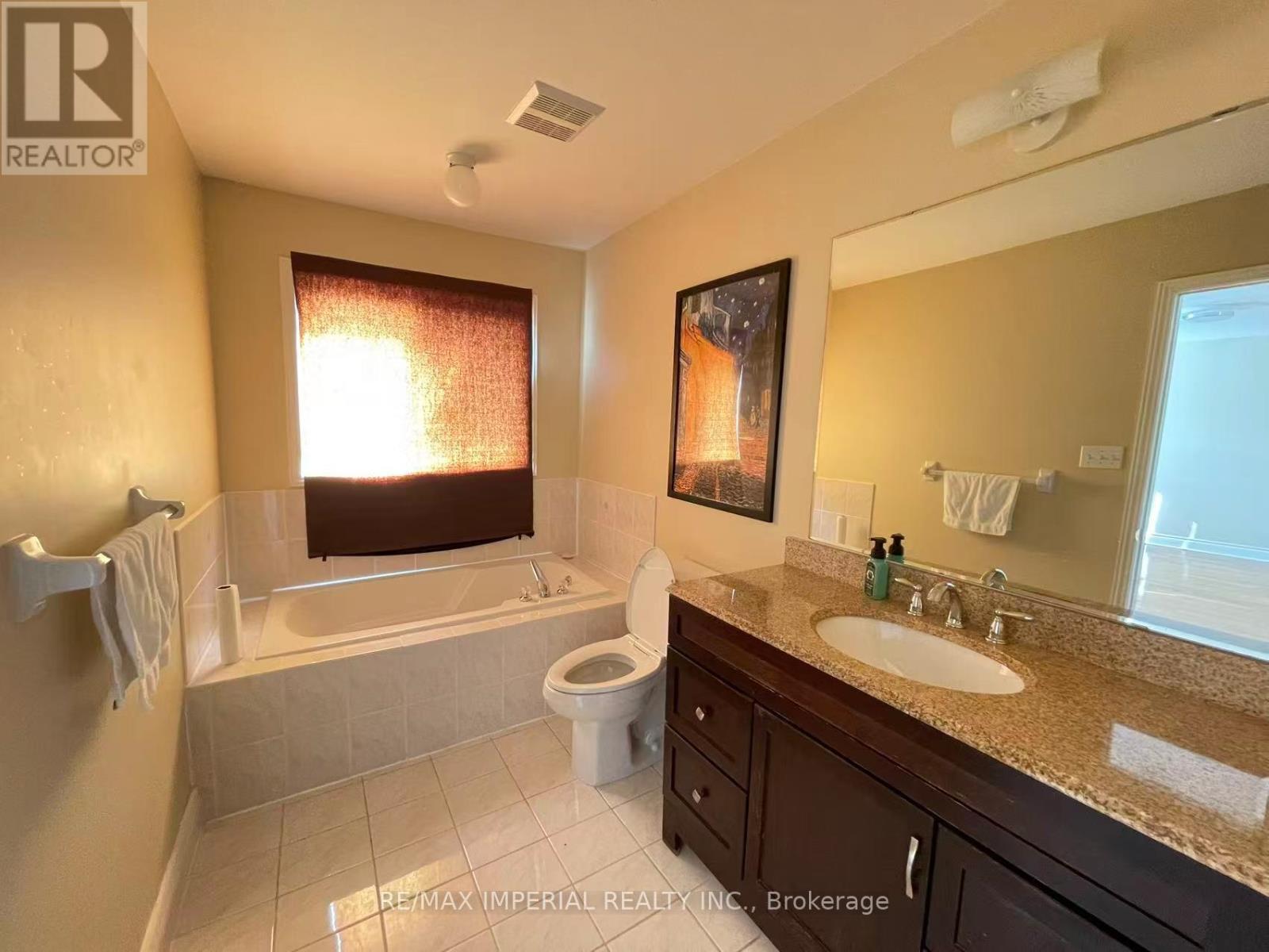 27 Silver Linden Drive, Richmond Hill, Ontario  L4B 3S8 - Photo 10 - N12800922