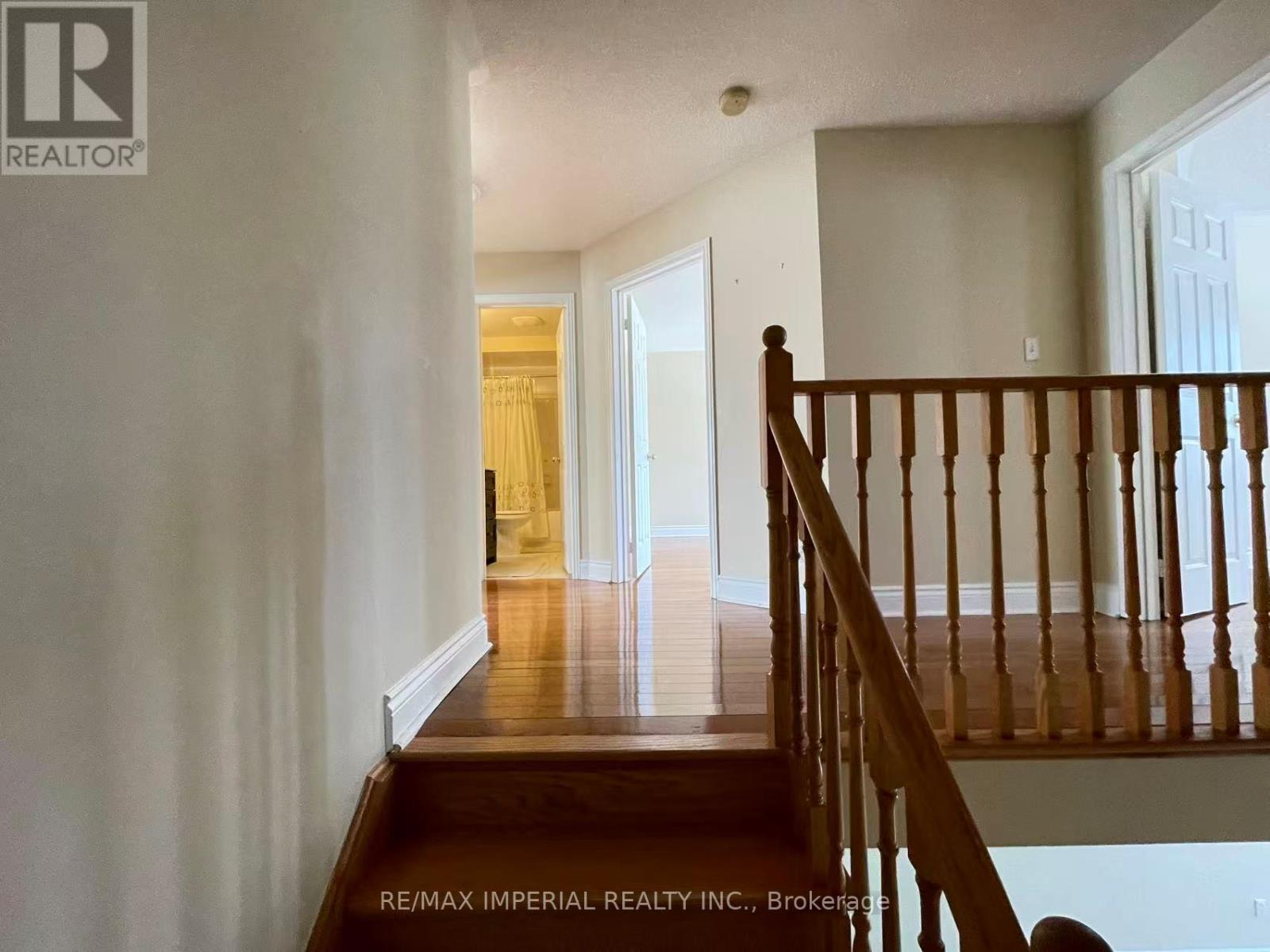 27 Silver Linden Drive, Richmond Hill, Ontario  L4B 3S8 - Photo 5 - N12800922