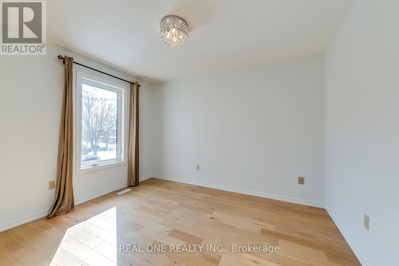 3582 Italia Crescent, Mississauga, Ontario  L5B 3T5 - Photo 29 - W12832606