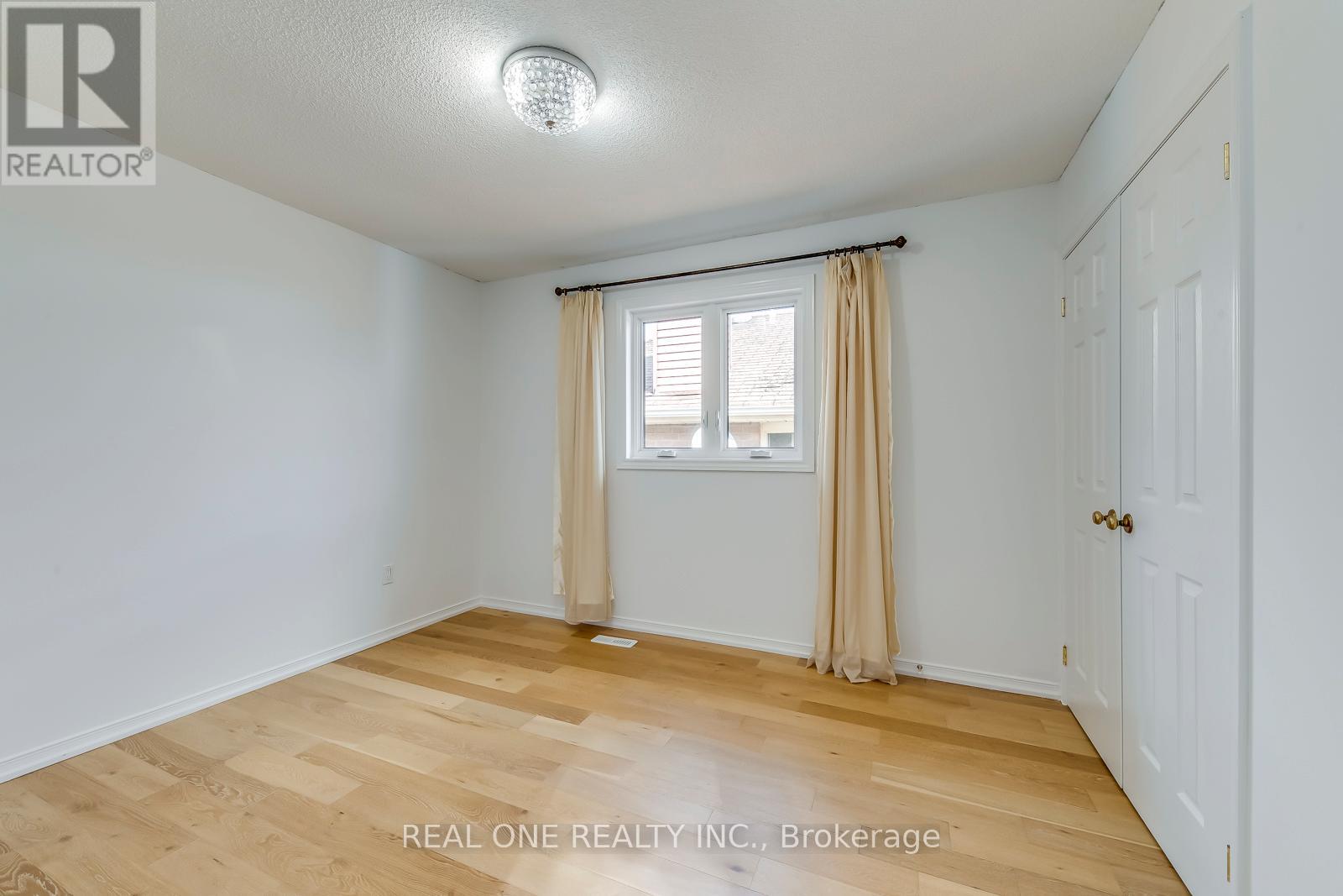 3582 Italia Crescent, Mississauga, Ontario  L5B 3T5 - Photo 33 - W12832606