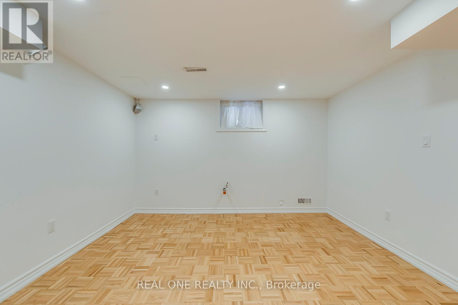 3582 Italia Crescent, Mississauga, Ontario  L5B 3T5 - Photo 39 - W12832606