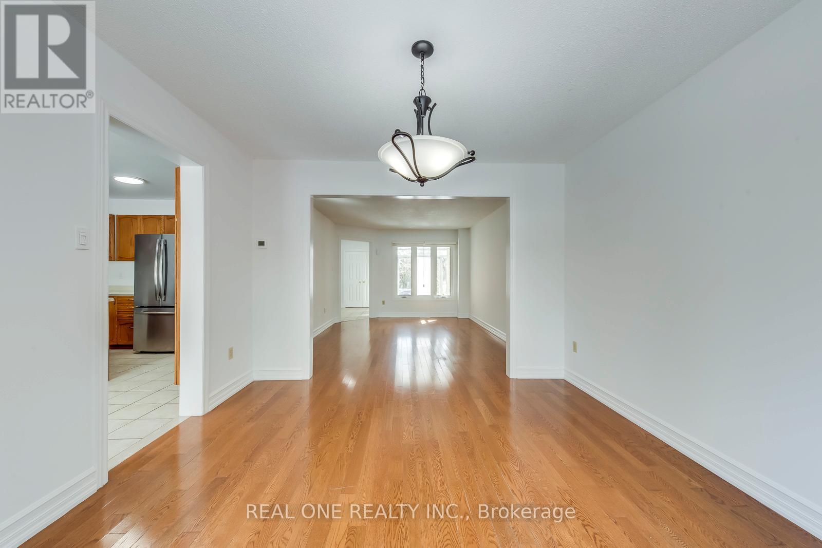 3582 Italia Crescent, Mississauga, Ontario  L5B 3T5 - Photo 8 - W12832606