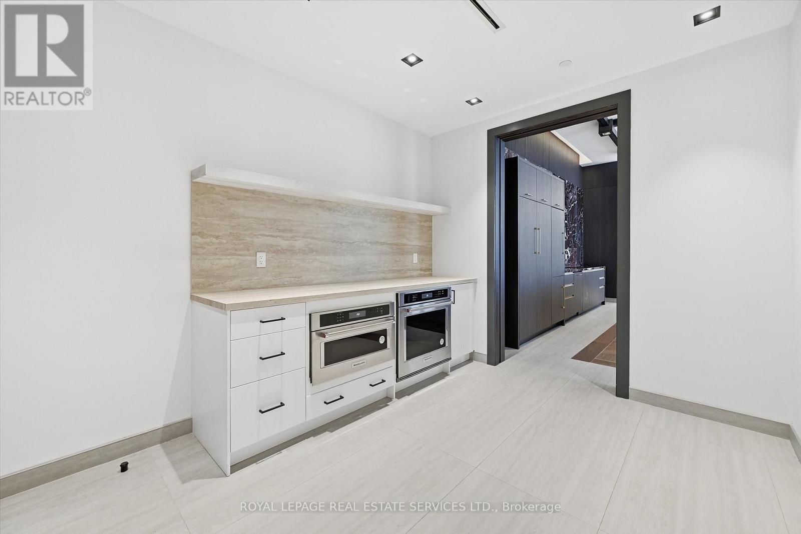 519 - 412 Silver Maple Road, Oakville, Ontario  L6H 7X8 - Photo 35 - W12824348