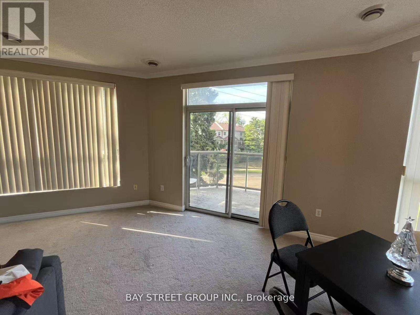 308 - 255 Keats Way, Waterloo, Ontario N2L 6N6 - Photo 12 - X12832678