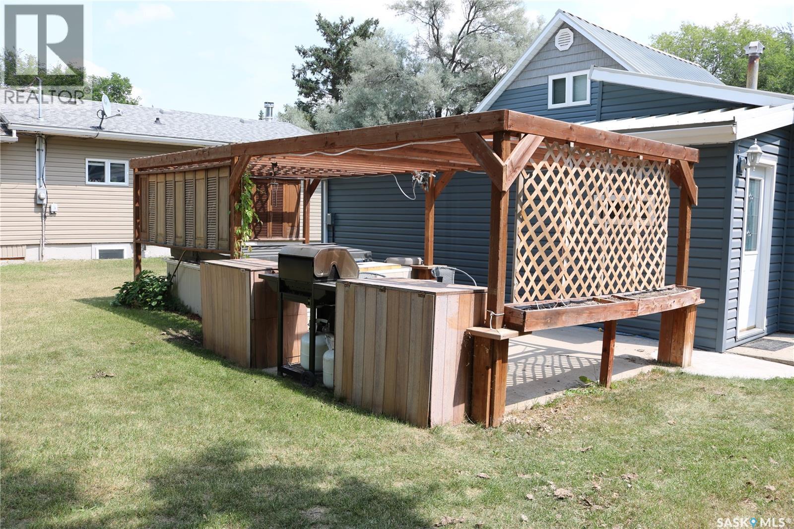 704 Ogilvie Street, Moosomin, Saskatchewan  S0G 3N0 - Photo 28 - SK029447