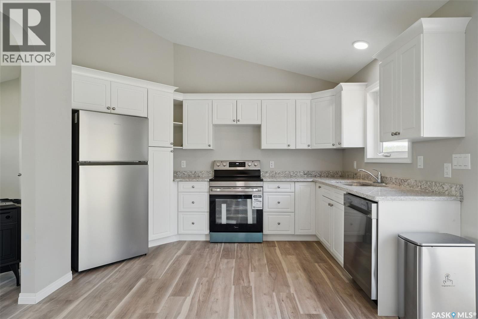 304 Railway Avenue, Garden River Rm No. 490, Saskatchewan  S0J 1T0 - Photo 5 - SK029443