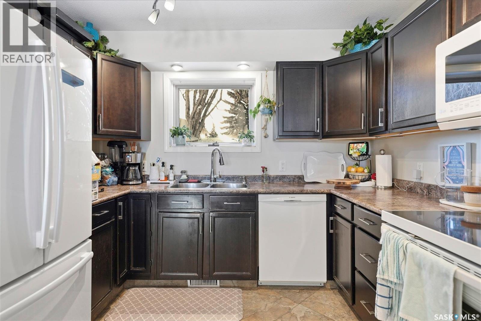 107 Perreault Crescent, Saskatoon, Saskatchewan  S7K 6A9 - Photo 13 - SK029435