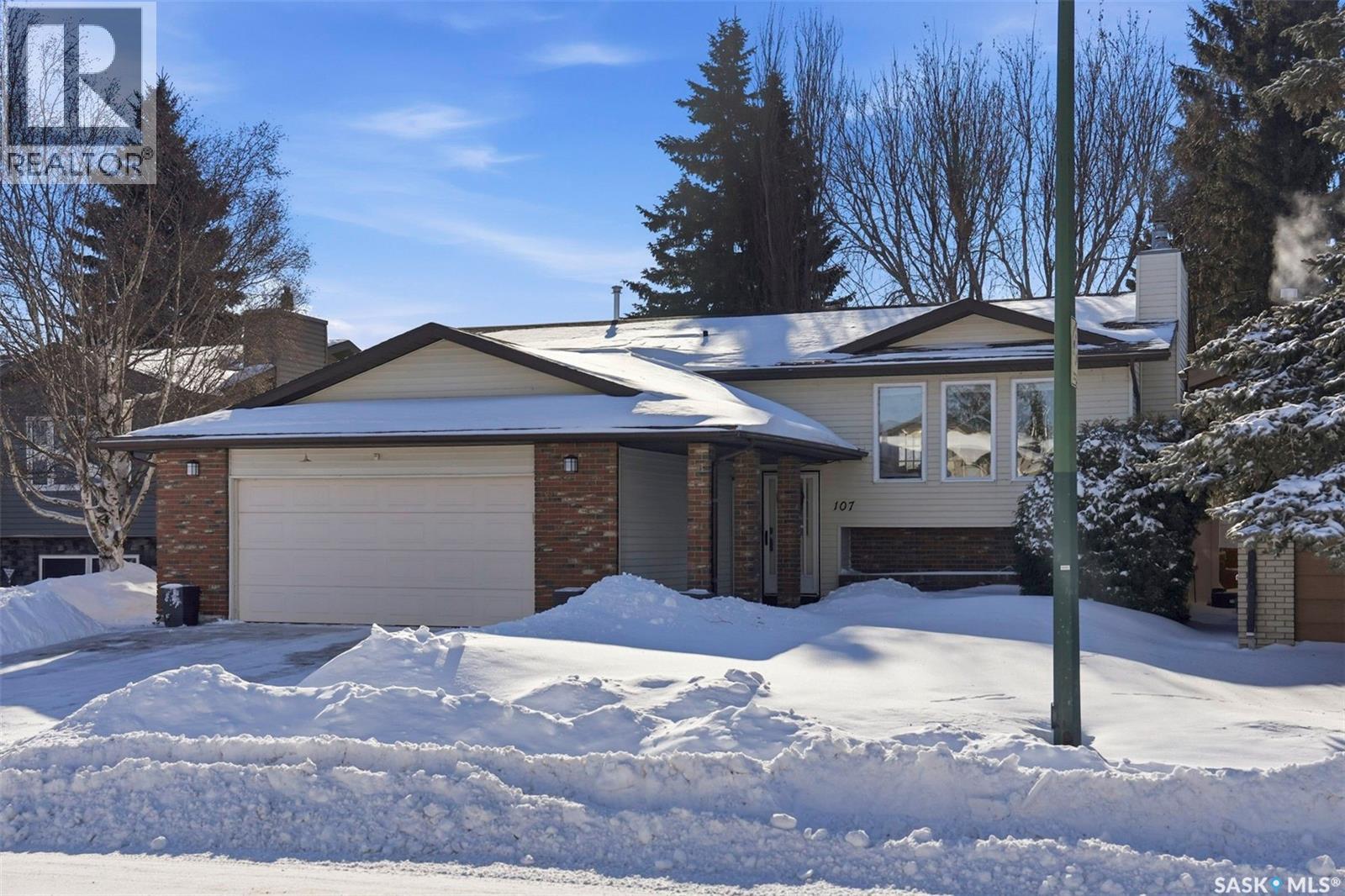 107 Perreault Crescent, Saskatoon, Saskatchewan  S7K 6A9 - Photo 2 - SK029435