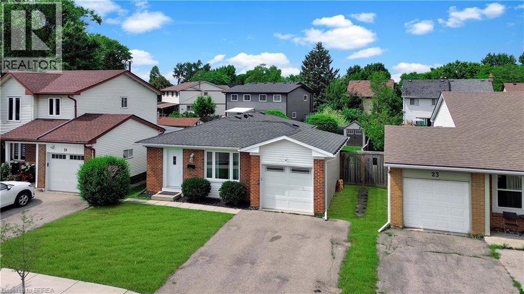 21 Gaitwin Street, Brantford, Ontario  N3P 1A9 - Photo 2 - 40806150