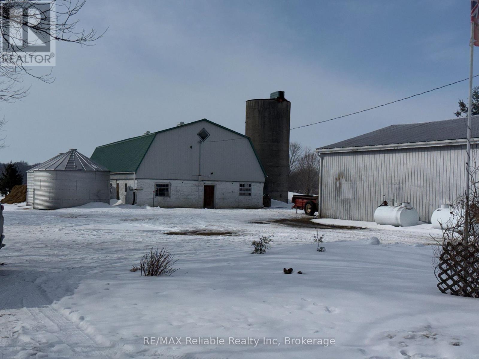 76651 London Road, Bluewater, Ontario  N0M 1L0 - Photo 17 - X12828166