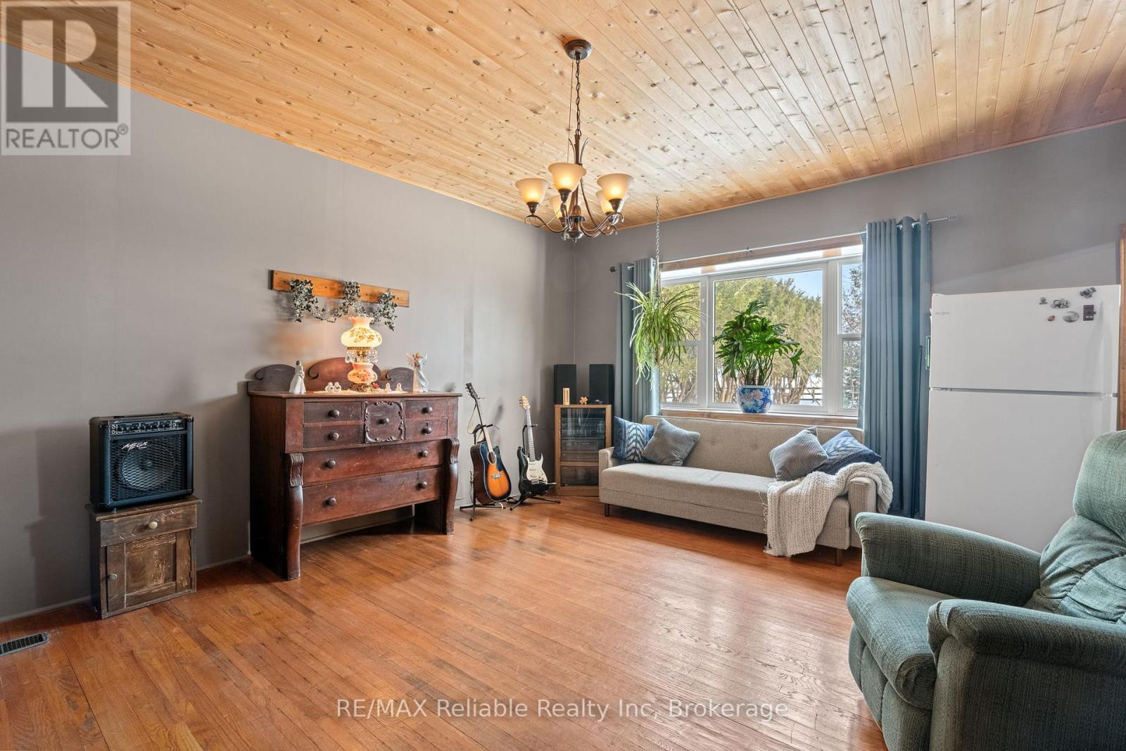 76651 London Road, Bluewater, Ontario  N0M 1L0 - Photo 36 - X12828166