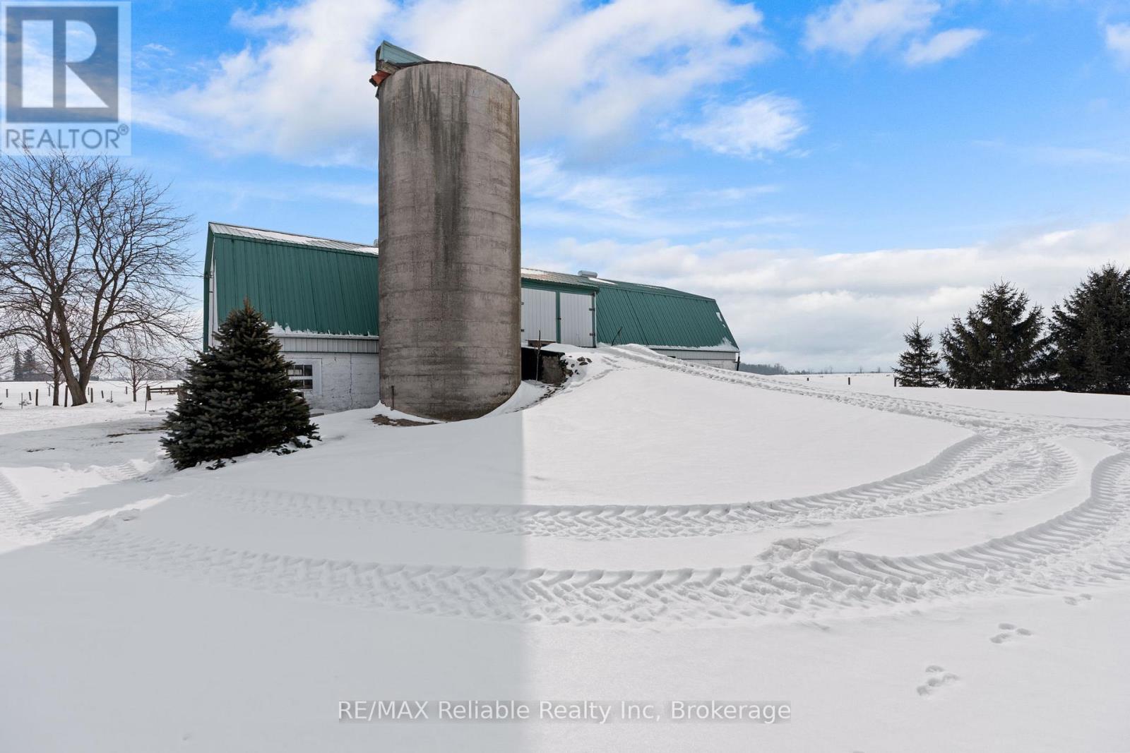 76651 London Road, Bluewater, Ontario  N0M 1L0 - Photo 23 - X12828166