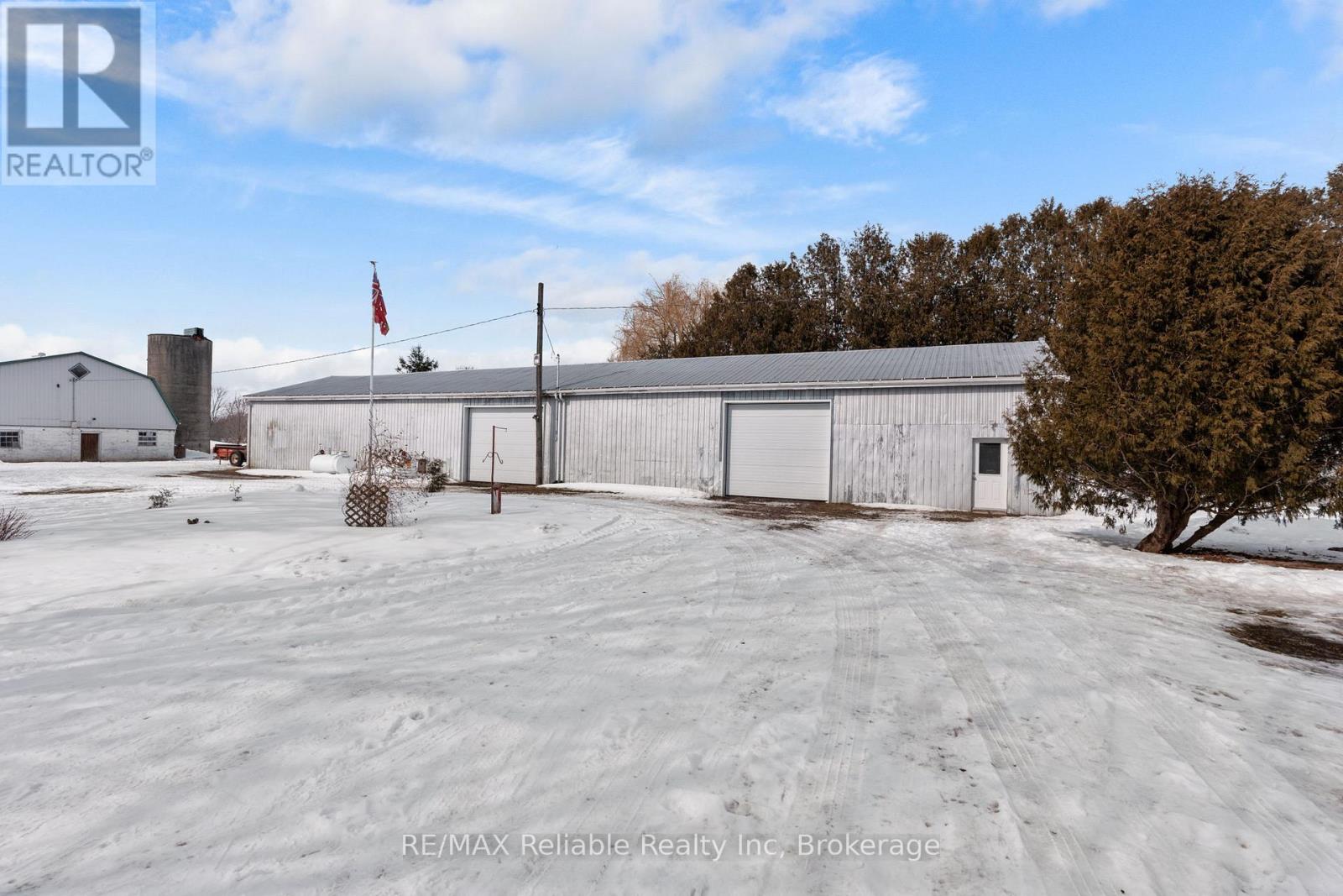 76651 London Road, Bluewater, Ontario  N0M 1L0 - Photo 10 - X12828174