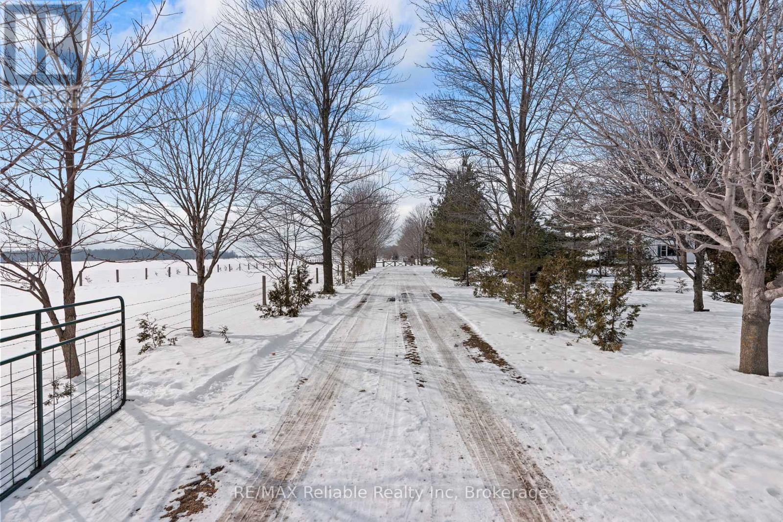 76651 London Road, Bluewater, Ontario  N0M 1L0 - Photo 49 - X12828174