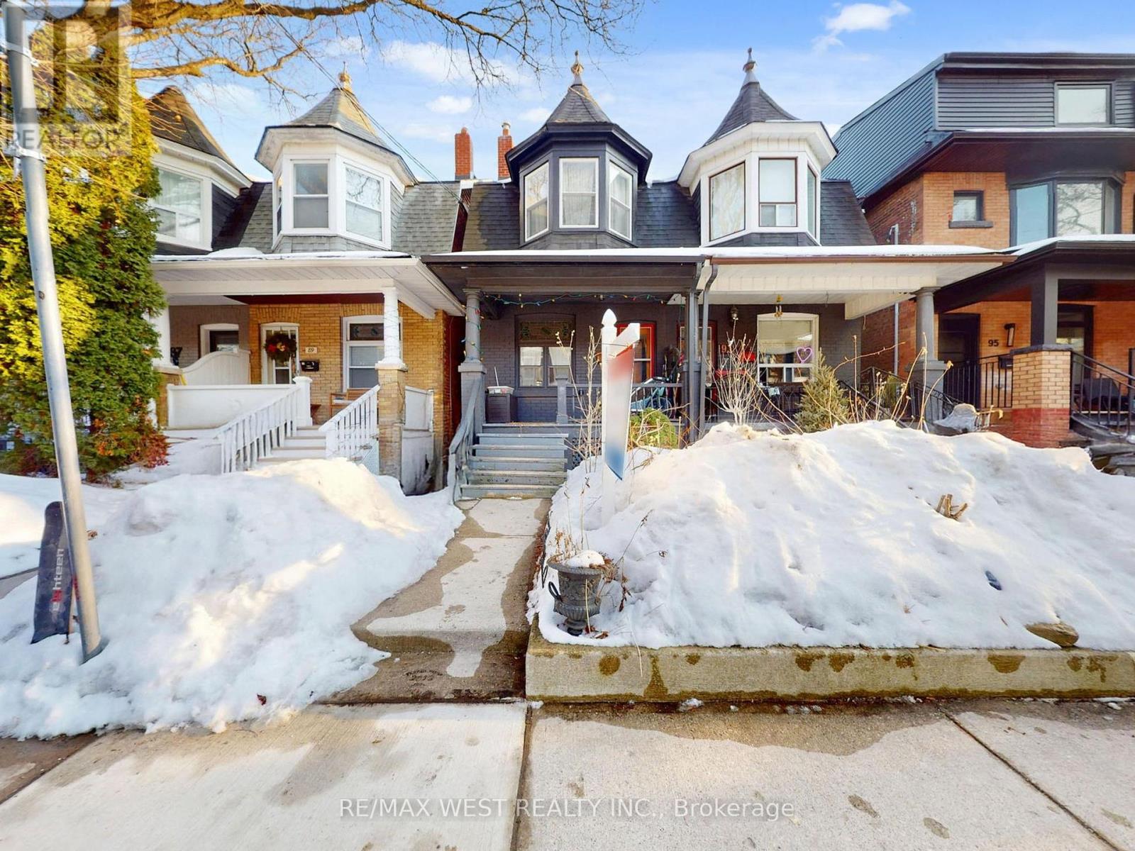91 OLIVE AVENUE, Toronto, Ontario