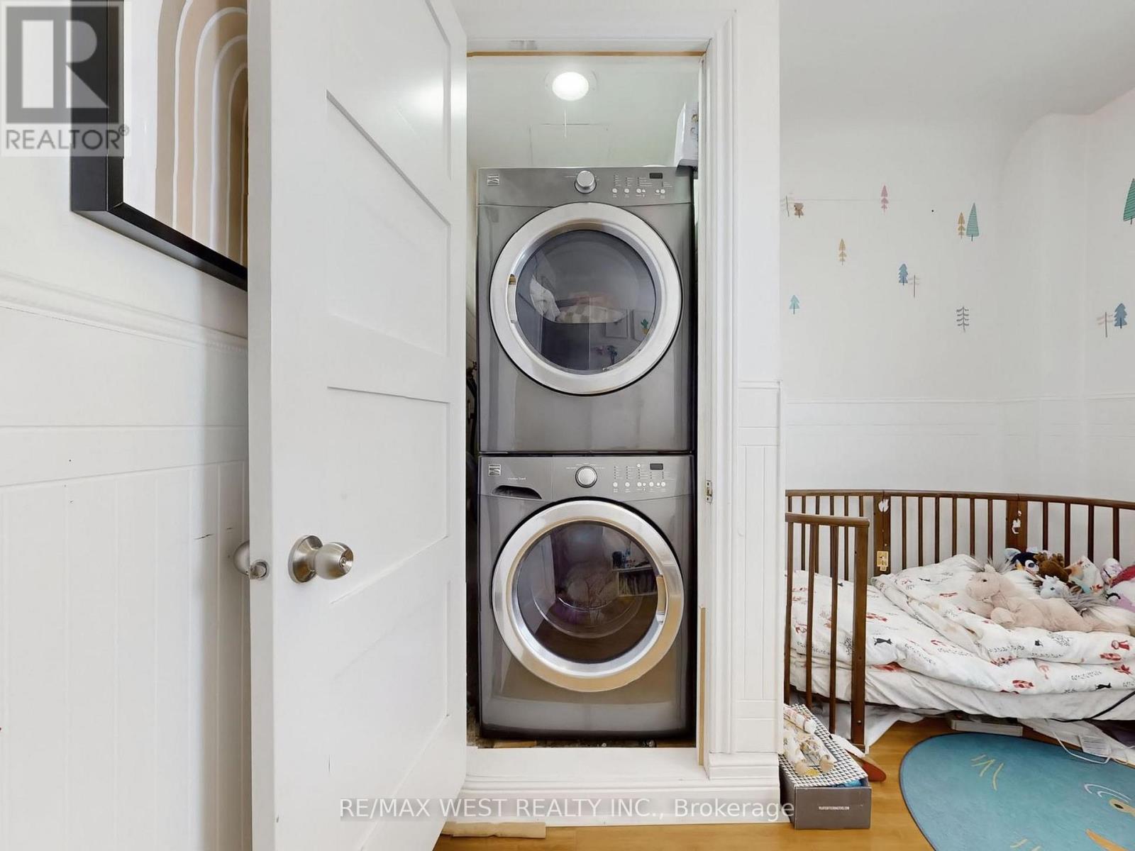 91 Olive Avenue, Toronto, Ontario  M6G 1V2 - Photo 38 - C12828182