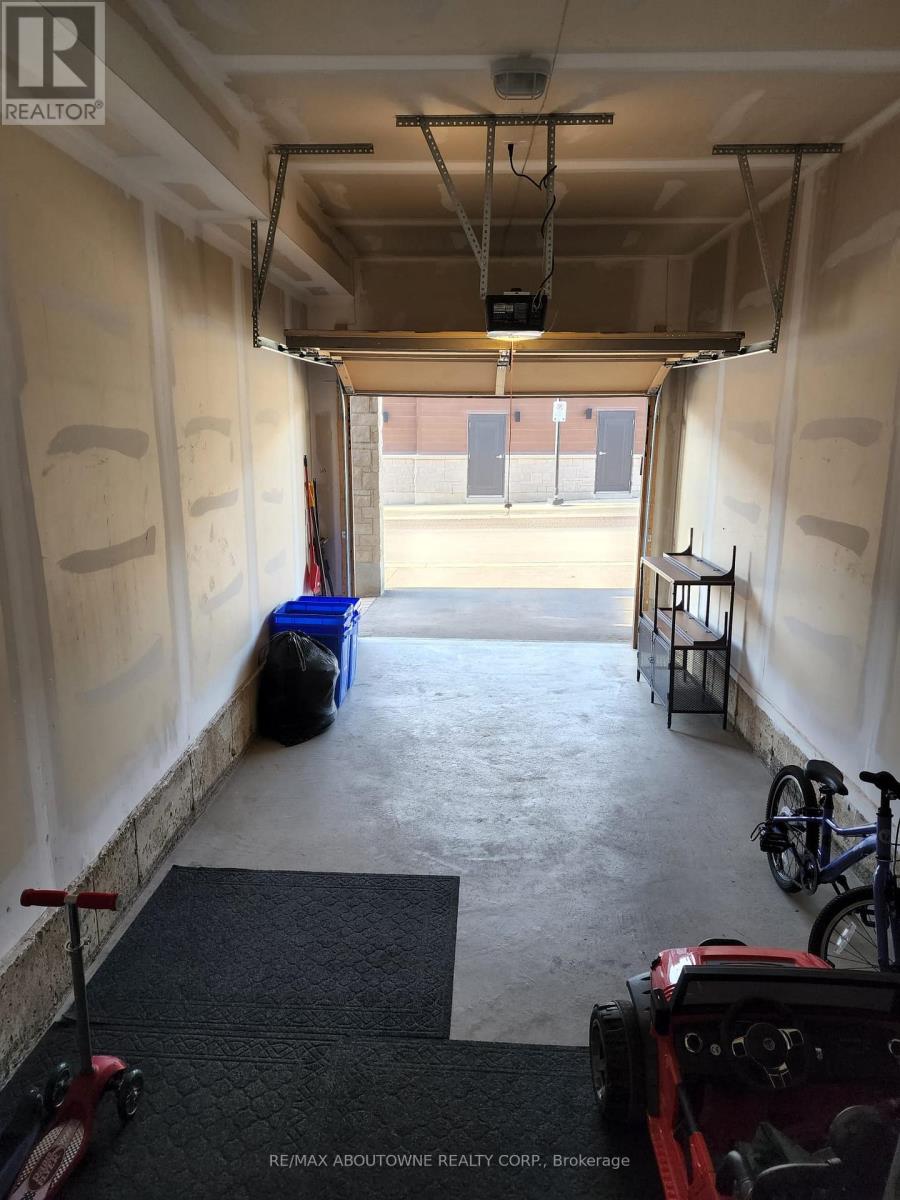 105 - 2370 Khalsa Gate, Oakville, Ontario  L6M 0P5 - Photo 15 - W12826046