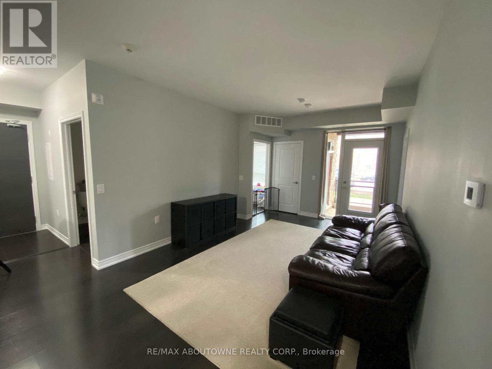 105 - 2370 Khalsa Gate, Oakville, Ontario  L6M 0P5 - Photo 3 - W12826046