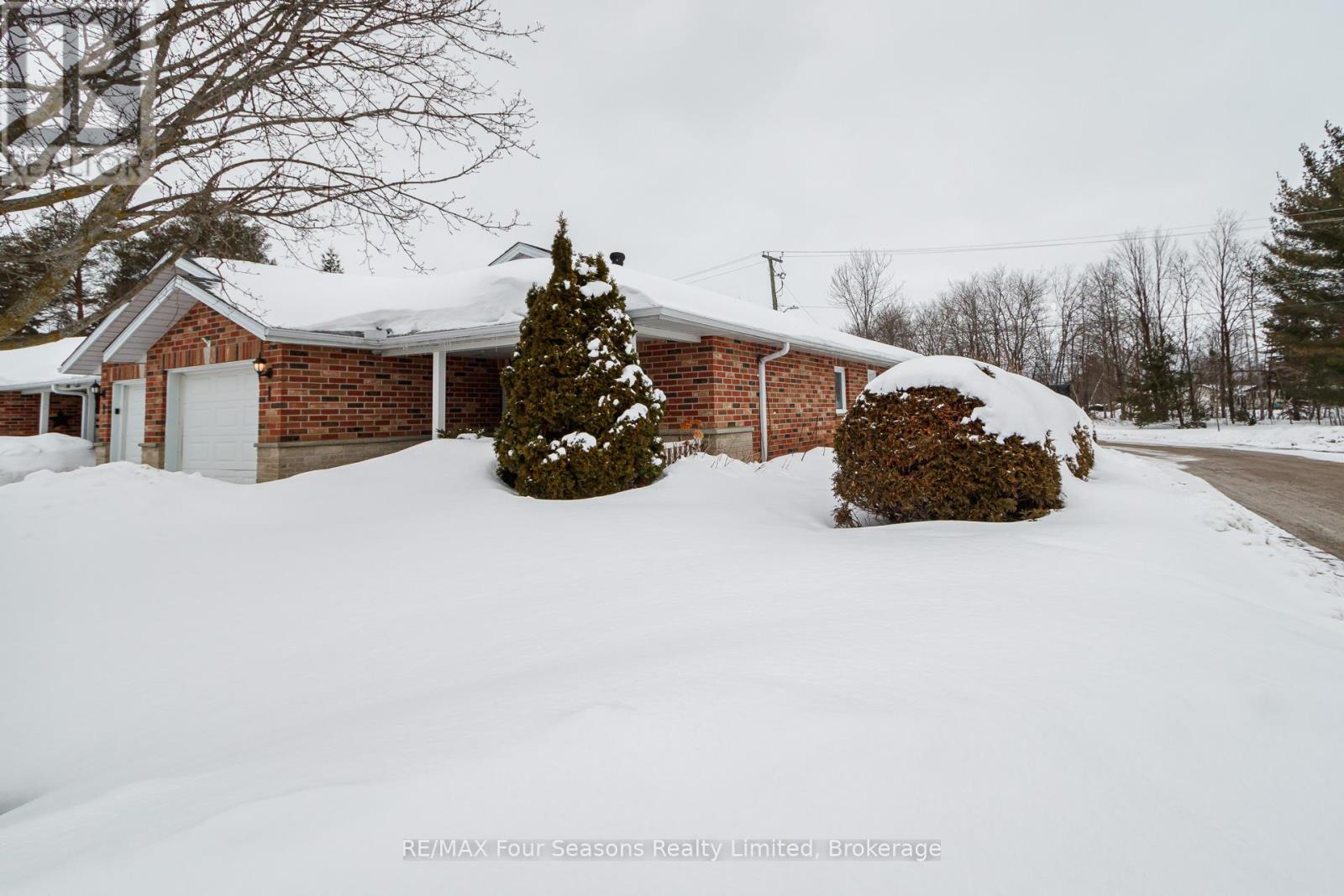 1 - 275 Huron Street, Clearview, Ontario  L0M 1S0 - Photo 3 - S12832718
